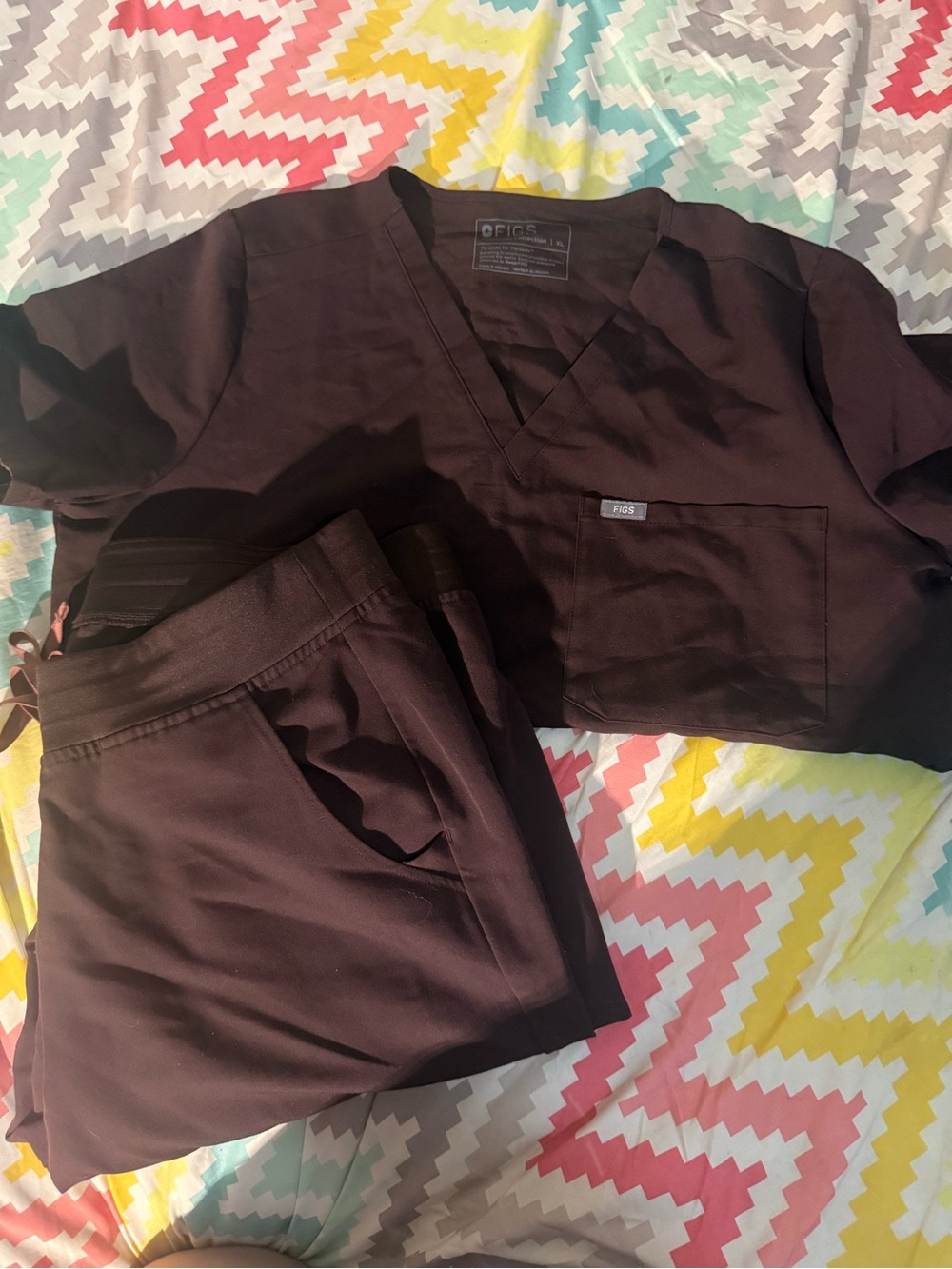 Figs Women's Track Pants & Joggers Set in Deep Burgundy